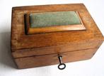 Mooie antieke houten naaidoos met speldenkussen ca 1900, Ophalen of Verzenden