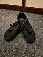 Zwarte gaten sneakers gympen maat 37, Kleding | Dames, Schoenen, Zwart, Ophalen of Verzenden, Sneakers of Gympen, Zo goed als nieuw