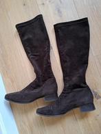 Bruine suede laarzen, maat 41, voetwerk met leer gevoerd, Hoge laarzen, Bruin, Ophalen of Verzenden, Zo goed als nieuw