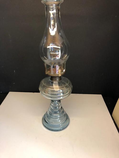 12) Mooie antieke glazen olielamp., Antiek en Kunst, Antiek | Lampen, Ophalen of Verzenden