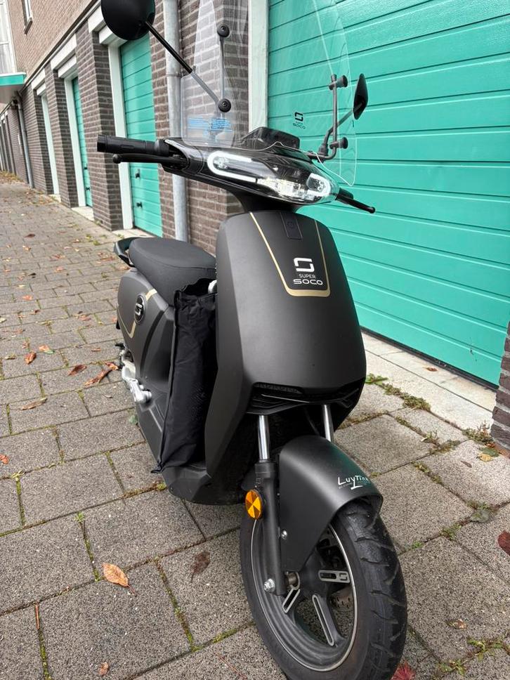 E-scooter Super Soco Cux in nieuwstaat!, Fietsen en Brommers, Snorfietsen en Snorscooters, Zo goed als nieuw, Overige merken, Elektrisch