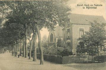 (388-430-031) Nijverdal Geref Kerk en Pastorie beschikbaar voor biedingen