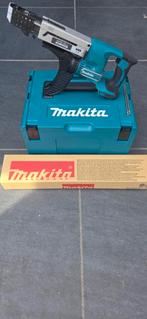 Makita DFR550Z Schroefautomaat 18V + Schroeven & Koffer, Doe-het-zelf en Verbouw, Gereedschap | Boormachines, Ophalen, Zo goed als nieuw