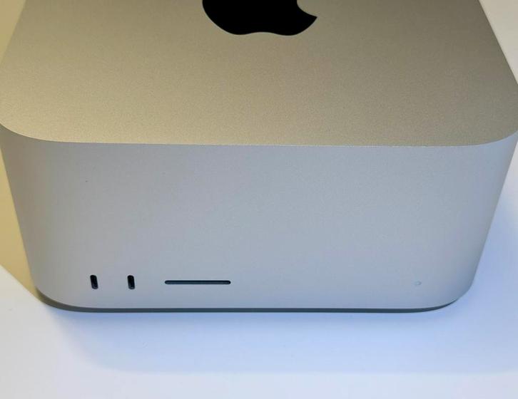 Mac Studio M3 Ultra, Computers en Software, Apple Desktops, Zo goed als nieuw, SSD, 3 tot 4 Ghz, Ophalen of Verzenden