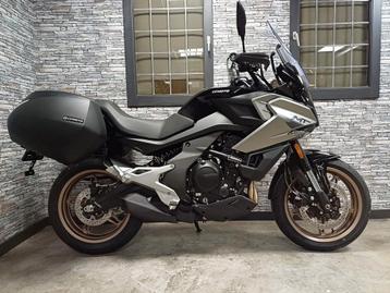 CFMOTO 700 MT bj 2024 nieuw 700mt LET OP een van de laatste  beschikbaar voor biedingen