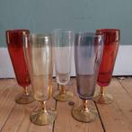 Lucky Vintage gekleurde hoge glazen op gouden voet, Verzamelen, Glas en Borrelglaasjes, Ophalen, ., Overige typen, Zo goed als nieuw