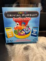 Trivial Pursuit de familie editie, Hobby en Vrije tijd, Gezelschapsspellen | Bordspellen, Ophalen of Verzenden, Zo goed als nieuw