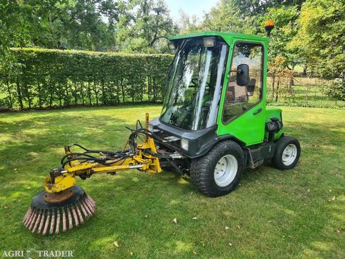 Lm trac 285 werktuigdrager met onkruidborstel, Zakelijke goederen, Machines en Bouw | Tuin, Park en Bosbouw, Onkruidbestrijding