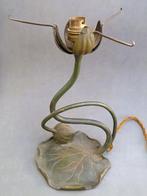 Om1925 Art Deco Nouveau Waterlelie Blad Bloem Lamp Tafellamp, Antiek en Kunst, Antiek | Lampen, Ophalen of Verzenden