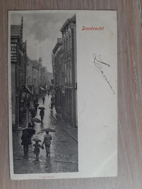 Oude kaart Dordrecht, Voorstraat in de regen paraplu, 1902, Verzamelen, Ansichtkaarten | Nederland, Gelopen, Zuid-Holland, Voor 1920