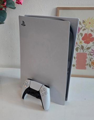 Playstation 5 Digital + Controller beschikbaar voor biedingen