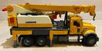 Bruder kraanwagen met Liebherr kraan - Mack Granite 1 :16, Ophalen of Verzenden, Gebruikt