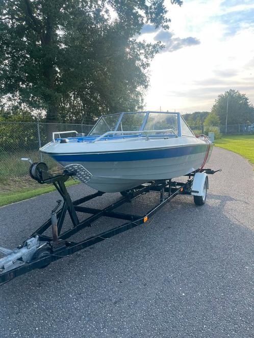 Leuke speedboot mercruiser 120pk, Watersport en Boten, Speedboten, Zo goed als nieuw, 3 tot 6 meter, Benzine, 120 tot 200 pk, Polyester