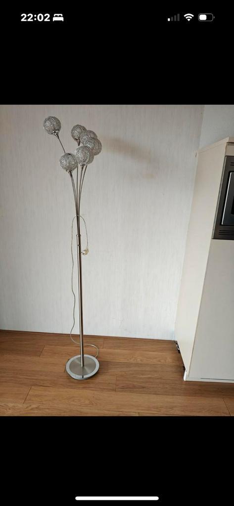 Stijlvolle RVS Vloerlamp met Bolletjes, Huis en Inrichting, Lampen | Vloerlampen, Zo goed als nieuw, 150 tot 200 cm, Metaal, Ophalen
