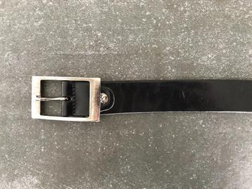 Heren riem van Bommel beschikbaar voor biedingen
