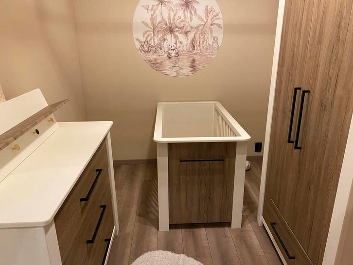 Complete Kinderkamer - Commode & Kast, Kinderen en Baby's, Kinderkamer | Commodes en Kasten, Zo goed als nieuw, Commode, 90 tot 105 cm