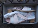 GRATIS VERZENDEN NIEUWE LUXE VINTAGE ROZE LEREN HAKKEN 41, Schoenen met lage hakken, Verzenden, Nieuw, Roze