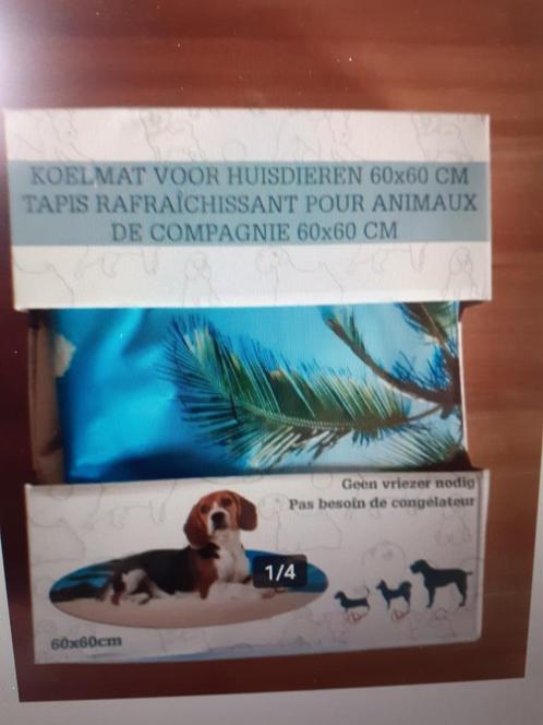 Koel Mat voor Huisdieren. 60 x 60 Cm. Hawai decor. Nieuw, Dieren en Toebehoren, Honden-accessoires, Nieuw, Ophalen of Verzenden