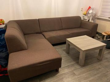 Bank lounge beschikbaar voor biedingen