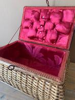 Sieradendoos vintage, Ophalen of Verzenden, Zo goed als nieuw, Rood