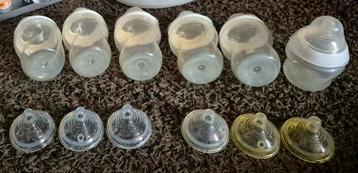6 Tommee Tippee  flesjes inclusief spenen beschikbaar voor biedingen