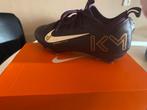 Kylian Mbappé Voetbalschoenen - Zo goed als nieuw!, Kleding | Heren, Ophalen, Zo goed als nieuw, Zwart, Sportschoenen