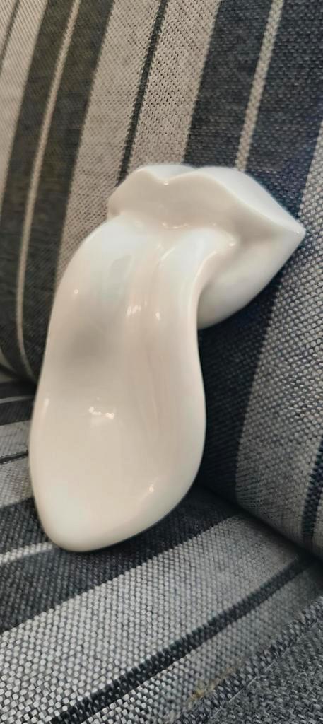 Jonathan Adler Porselein Mond met Tong, Huis en Inrichting, Woonaccessoires | Wanddecoraties, Zo goed als nieuw, Ophalen