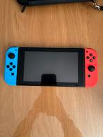 Nintendo Switch met accessoires, Spelcomputers en Games, Spelcomputers | Nintendo Switch, Ophalen, Zo goed als nieuw, Met 2 controllers