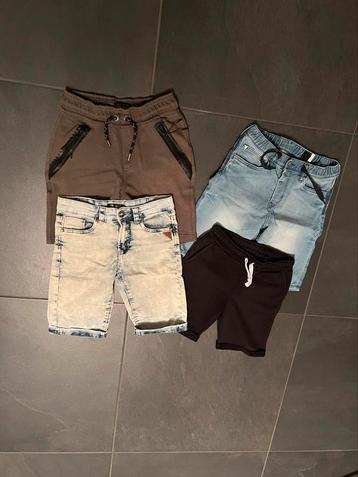 Pakket korte broeken jongen mt 140 spijkerbroek joggingbroek beschikbaar voor biedingen