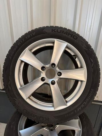BMW VELGEN 5x120 Kumho 225 55 17 winterbanden beschikbaar voor biedingen