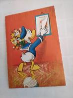 DONALD DUCK MET BLOEMEN BIJ KALENDER, Ophalen of Verzenden, 1960 tot 1980