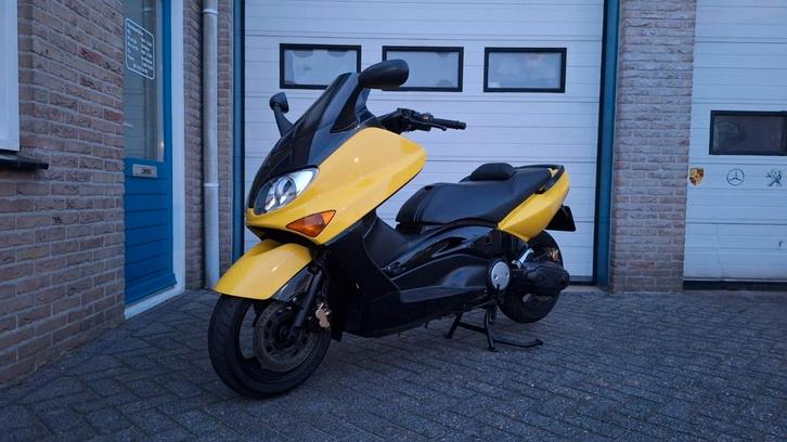 Yamaha T max 500 / Termignoni sport / 3e eig / Yellow&black!, Motoren, Motoren | Yamaha, Bedrijf, Scooter, 12 t/m 35 kW, 1 cilinder