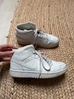 Nike Jordan, Wit, Ophalen of Verzenden, Sneakers of Gympen, Zo goed als nieuw