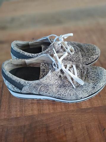 Durea Sneakers maat 40,5/7 K beschikbaar voor biedingen