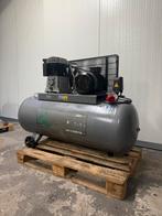 Airpress HK700 - 300 conpressor, Doe-het-zelf en Verbouw, Compressors, Ophalen, 400 tot 800 liter/min, Zo goed als nieuw, 10 bar of meer