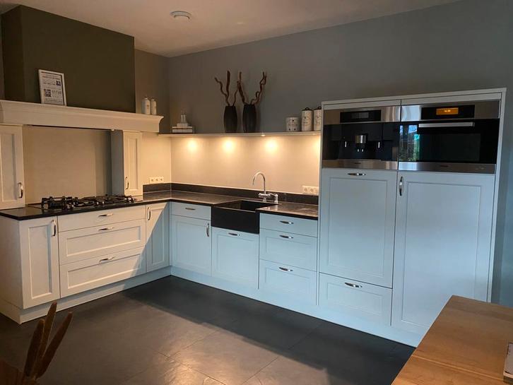 Landelijk moderne keuken ( beschikbaar vanaf maart 2026), Huis en Inrichting, Keuken | Servies, Gebruikt, Overige typen, Overige stijlen
