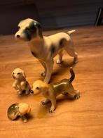 4 porseleinen beeldjes honden, incl beagle, Ophalen of Verzenden, Zo goed als nieuw, Dier