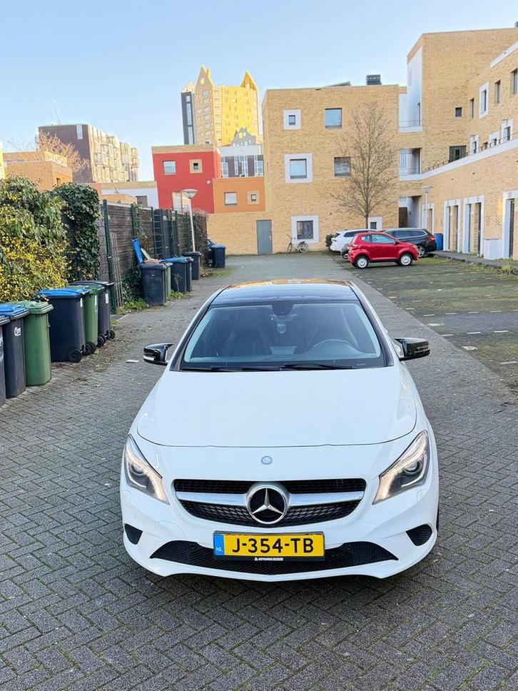Mercedes-Benz CLA 180 2014, Auto's, Mercedes-Benz, Particulier, CLA, Benzine, B, Sedan, Automaat, Geïmporteerd, Wit, Voorwielaandrijving