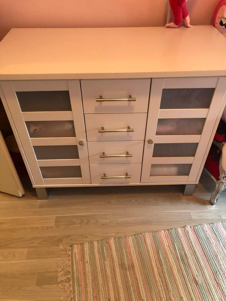 Leuke kast en commode, Kinderen en Baby's, Kinderkamer | Commodes en Kasten, Gebruikt, 105 cm of meer, 100 cm of meer, 50 tot 70 cm