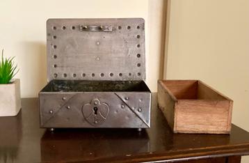 Juwelenkistje Hugo Berger Arts & Crafts Goberg juwelen kist. beschikbaar voor biedingen