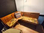 Uniek hout hoekbankje met opbergruimte, Huis en Inrichting, Banken | Complete zithoeken, Ophalen, Zo goed als nieuw, Hout