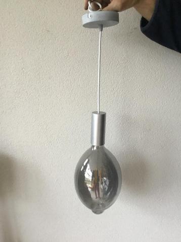 Moderne energiezuinige hanglamp smokey glas beschikbaar voor biedingen