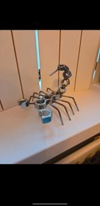 Beeldje schorpioen van moeren en bouten, Antiek en Kunst, Ophalen of Verzenden