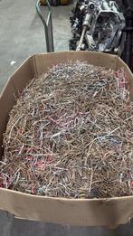 Papiersnippers voor decoratie of opvulmateriaal, Ophalen of Verzenden, Gebruikt, Overige typen