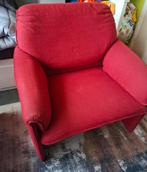 Fauteuil incl hocker. Merk Leolux.   Kleur rood., Huis en Inrichting, Fauteuils, Ophalen, 75 tot 100 cm, Stof, 50 tot 75 cm