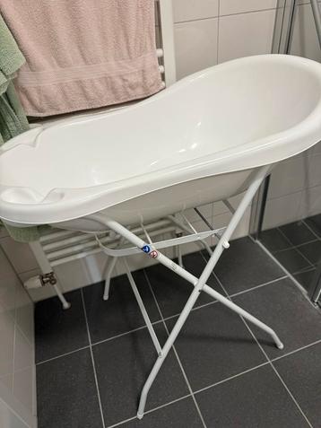 Babybad beschikbaar voor biedingen