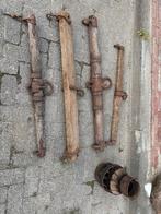 Oude houten trekbomen en een wielnaaf, Antiek en Kunst, Antiek | Gereedschap en Instrumenten, Ophalen