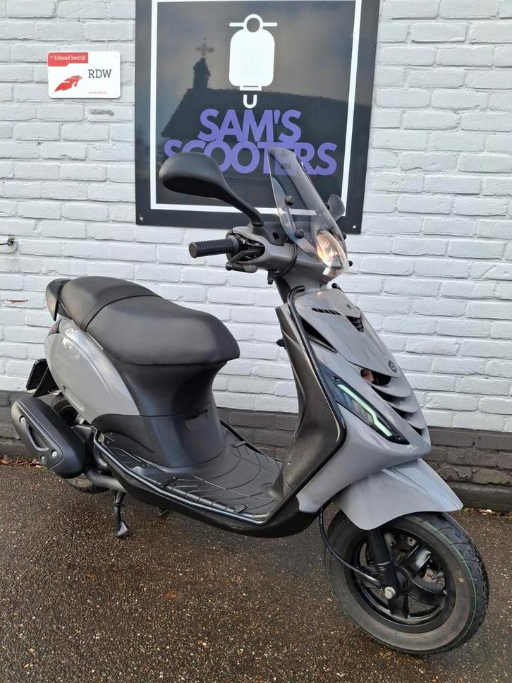 Piaggio Zip | 45KM | Malossi, Fietsen en Brommers, Brommers | Tuning en Styling, Ophalen