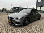 Mercedes-Benz A-Klasse A200 2018 Grijs amg panorama dak, Auto's, 74 €/maand, Zwart, 4 cilinders, 163 pk