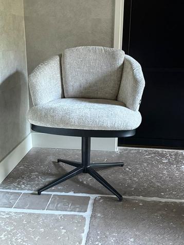 Weekdeal! Zeer luxe draaibare eetkamerstoelen  beschikbaar voor biedingen